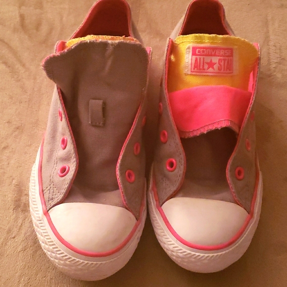 Converse - Picture 2 of 5